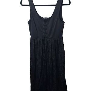 NWT Hot Topic Small Black Lace-Up Skull Lace Maxi Dress‎ Goth Vamp